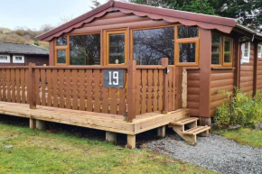 Norwegian cosy log cabin 19